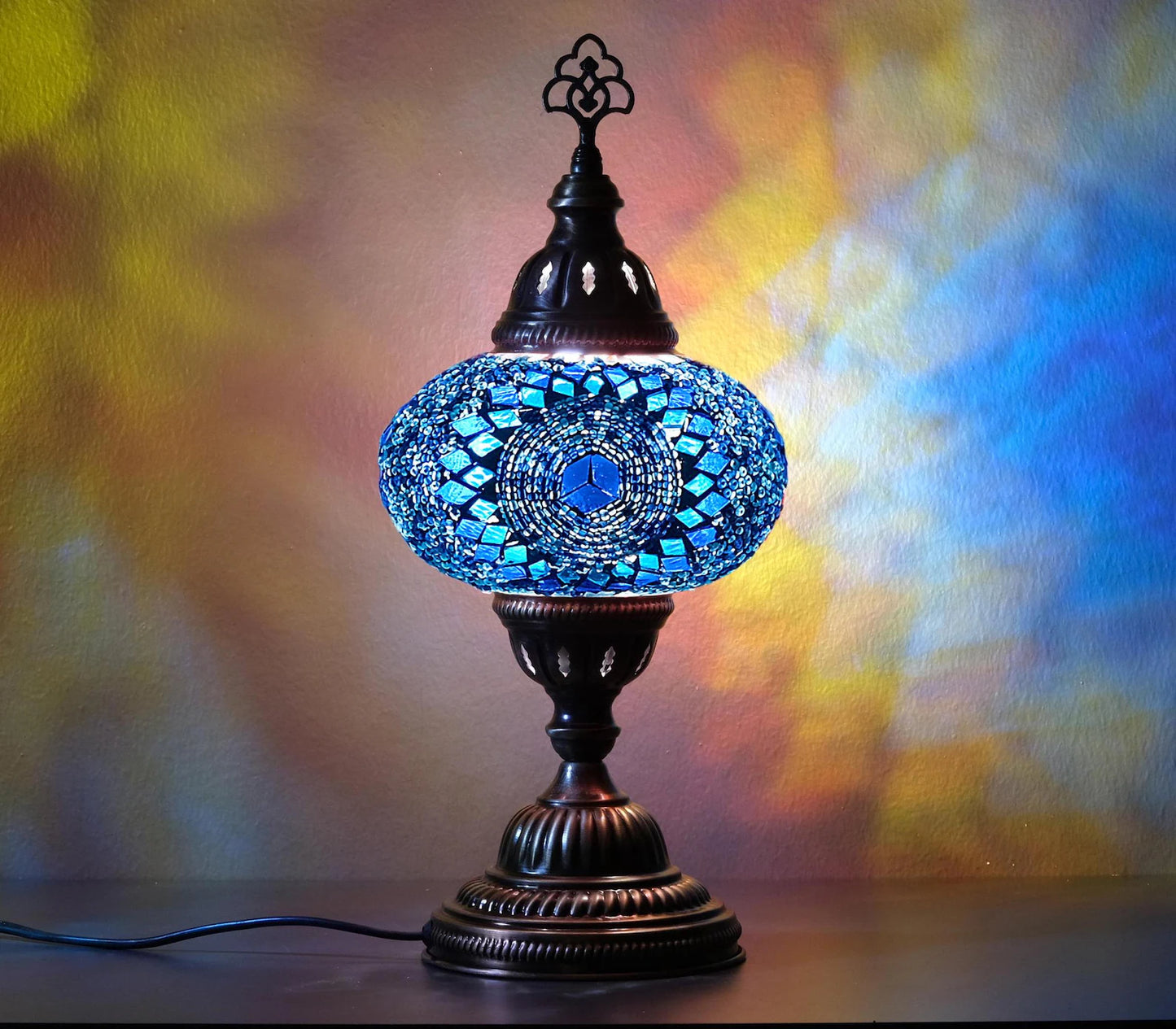 Table lamp