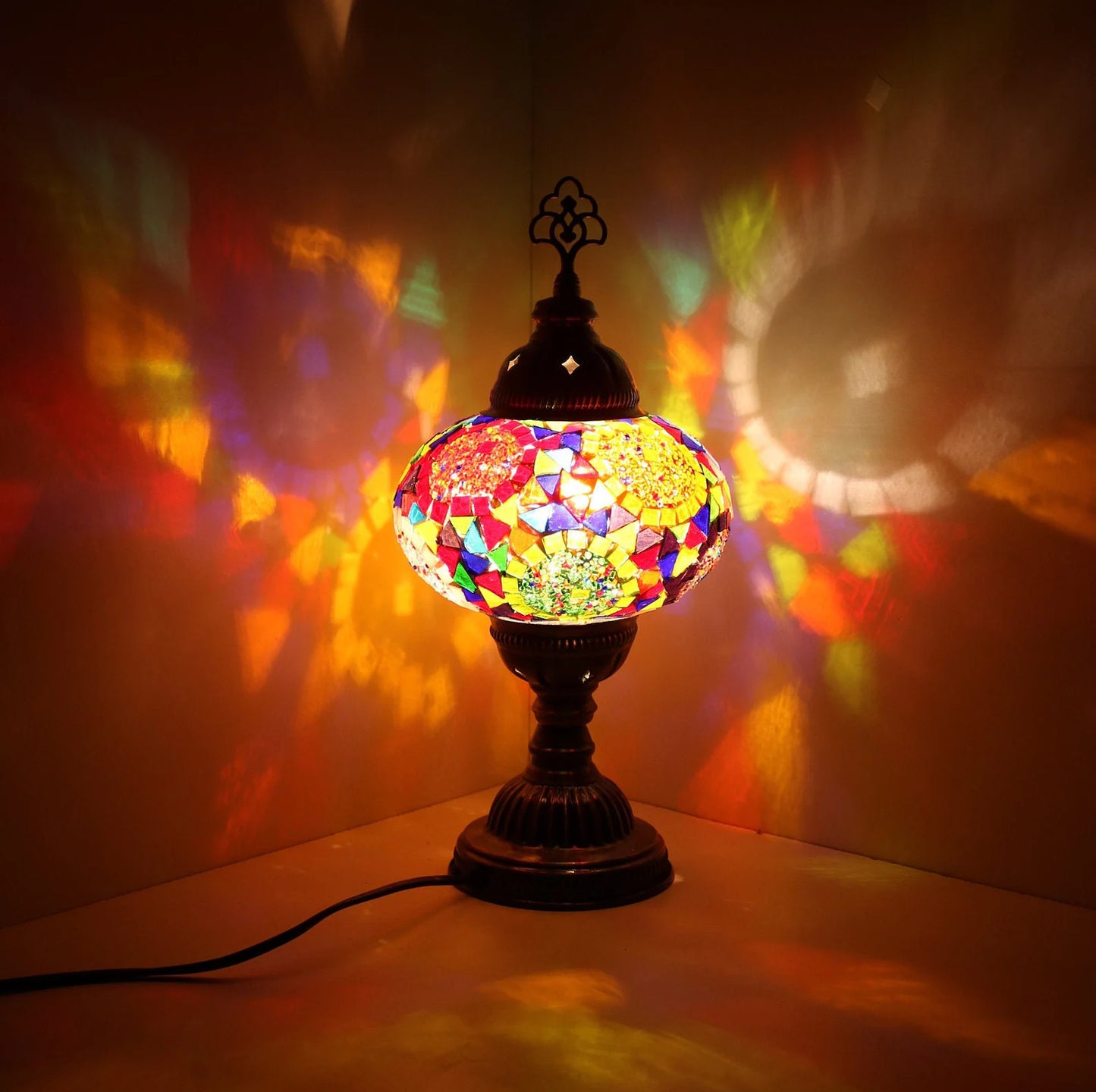 Table lamp