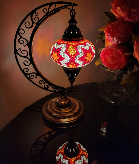 Crescent Lamp